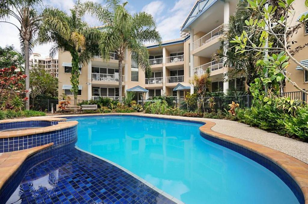 גולד קוסט Surfers Beach Holiday Apartments מראה חיצוני תמונה