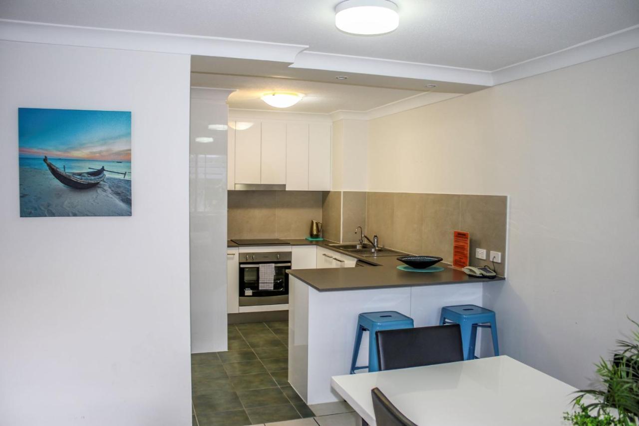 גולד קוסט Surfers Beach Holiday Apartments מראה חיצוני תמונה