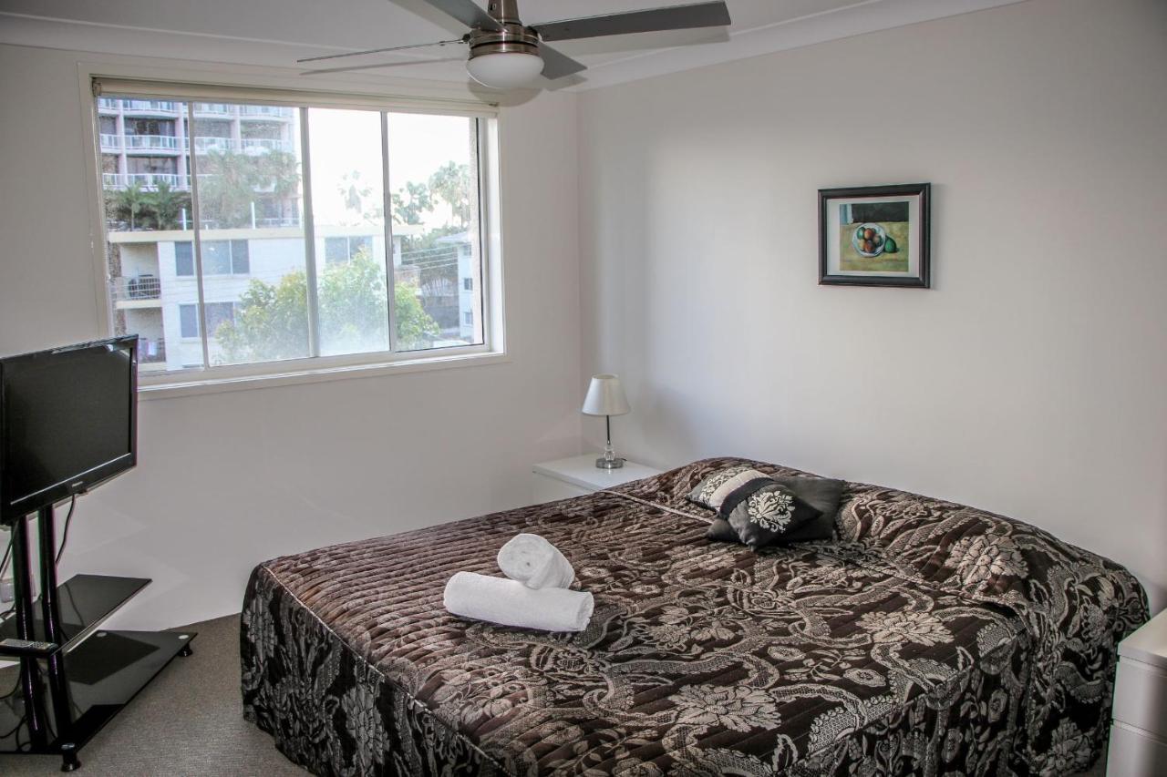 גולד קוסט Surfers Beach Holiday Apartments מראה חיצוני תמונה