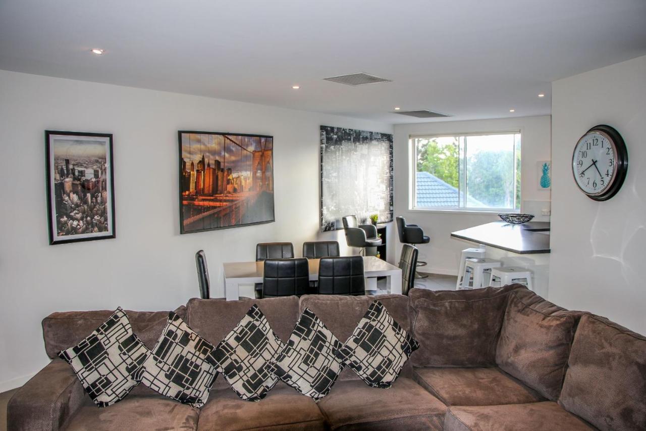 גולד קוסט Surfers Beach Holiday Apartments מראה חיצוני תמונה