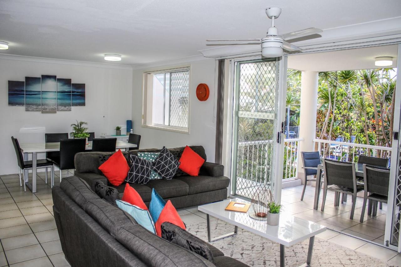 גולד קוסט Surfers Beach Holiday Apartments מראה חיצוני תמונה
